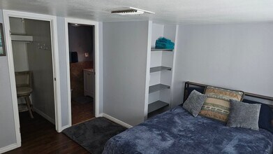 2923 E Marco Polo Rd in Phoenix, AZ - Building Photo - Building Photo