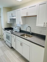 Shamrock Gardens Apartments in Charlotte, NC - Building Photo