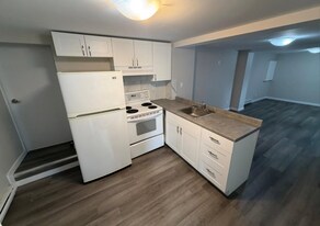 142 Brock St in Brockville, ON - Building Photo