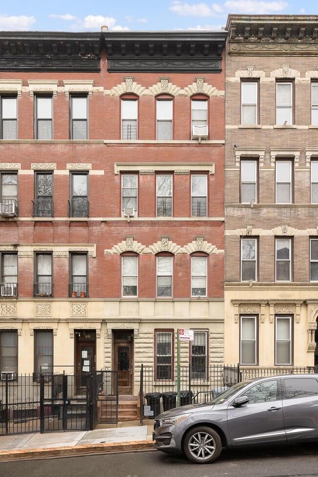 523 W 141st St in New York, NY - Building Photo - Primary Photo