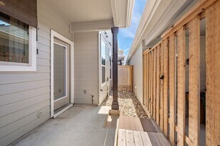 7614 Easy Wind Dr in Austin, TX - Building Photo