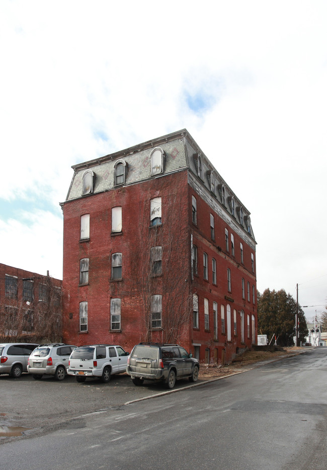 The American House in Hoosick Falls, NY - Building Photo - Building Photo