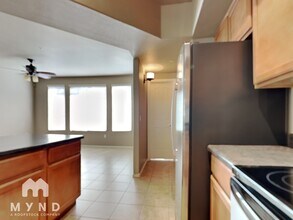 280 S Evergreen Rd in Tempe, AZ - Building Photo - Building Photo