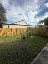 1764 NW 72nd Ave in Plantation, FL - Building Photo - Building Photo