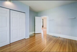 212 S Goodman St in Rochester, NY - Building Photo - Building Photo