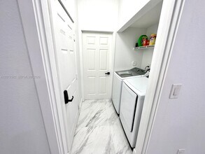 721 NW 170th Terrace in Pembroke Pines, FL - Building Photo - Building Photo