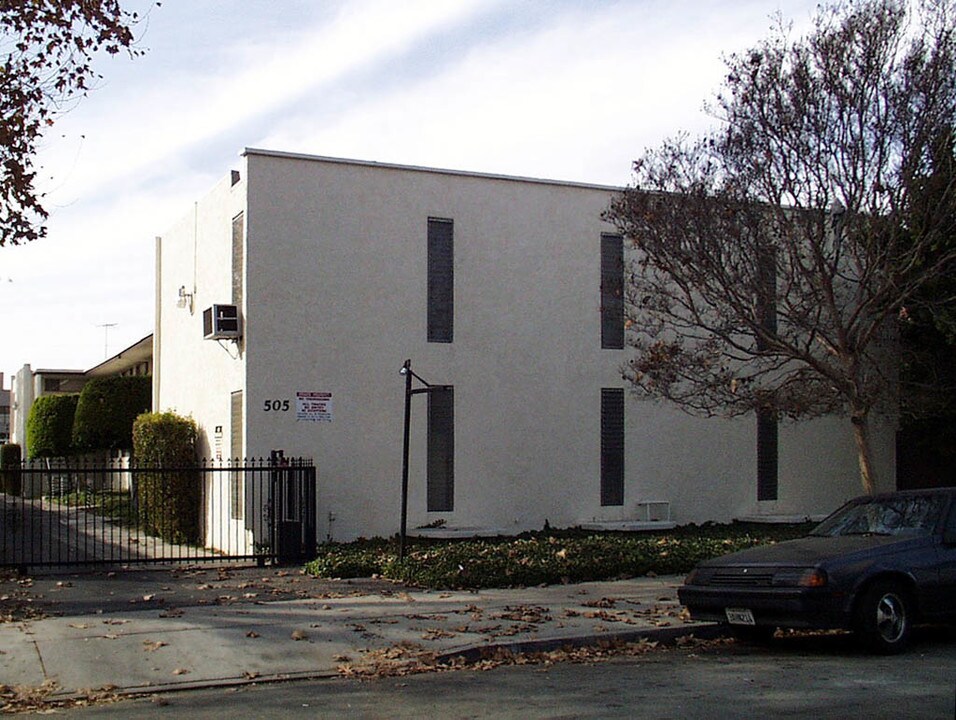 APT 505 LINCO in Monterey Park, CA - Foto de edificio