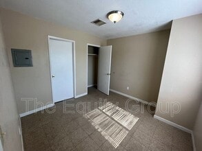 9310 Rd 236 in Terra Bella, CA - Building Photo - Building Photo