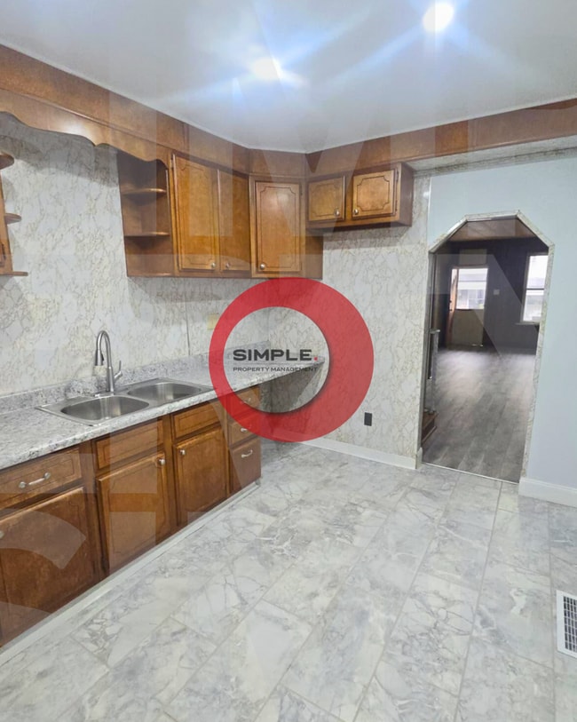 property at 1040 Madison Ave