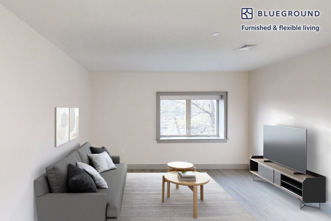 735 Truman Pkwy in Boston, MA - Building Photo