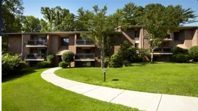 Toftrees in State College, PA - Foto de edificio - Building Photo