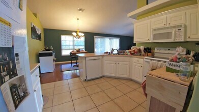 6568 Fern St in Navarre, FL - Building Photo - Building Photo