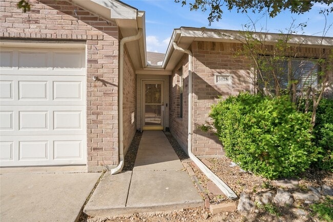 3825 Cane River Rd in Fort Worth, TX - Building Photo - Building Photo