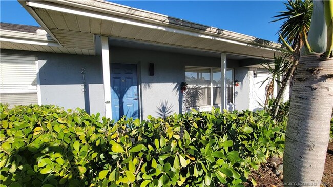 2149 SE Dolphin Rd in Port St. Lucie, FL - Building Photo - Building Photo