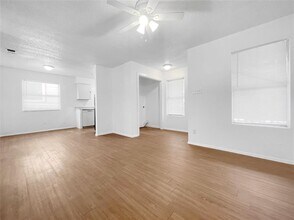 5002 Weidemar Ln in Austin, TX - Building Photo - Building Photo