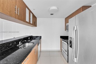 601 NE 23rd St, Unit 1106 in Miami, FL - Building Photo - Building Photo