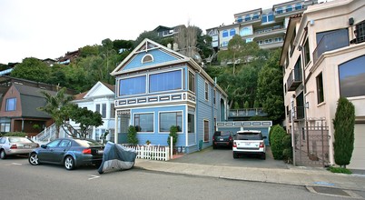 505 Bridgeway in Sausalito, CA - Building Photo - Building Photo