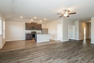 1600 Maroon Dr in El Reno, OK - Building Photo - Building Photo