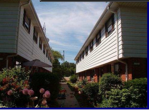 Dearbourn Townhomes in Wauwatosa, WI - Building Photo