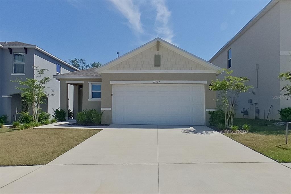 31974 Katelin Cir in Leesburg, FL - Building Photo