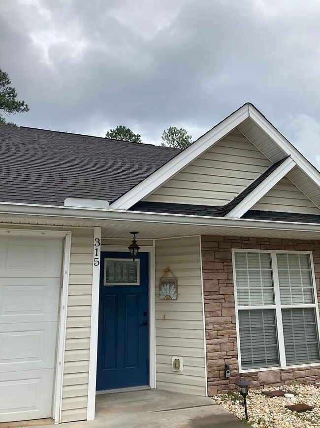 property at 315 Caldwell Cir