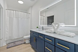205 S Kings Dr, Unit ID1263133P in Charlotte, NC - Building Photo - Building Photo