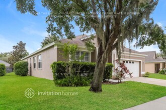 6402 Bridgecrest Dr in Lithia, FL - Building Photo - Building Photo