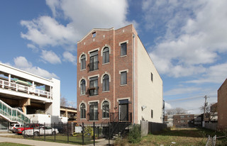 4011 S Indiana Ave Apartments