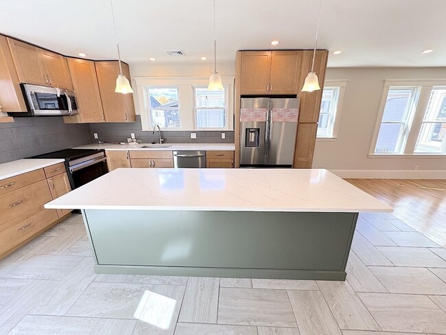 property at 14 White St