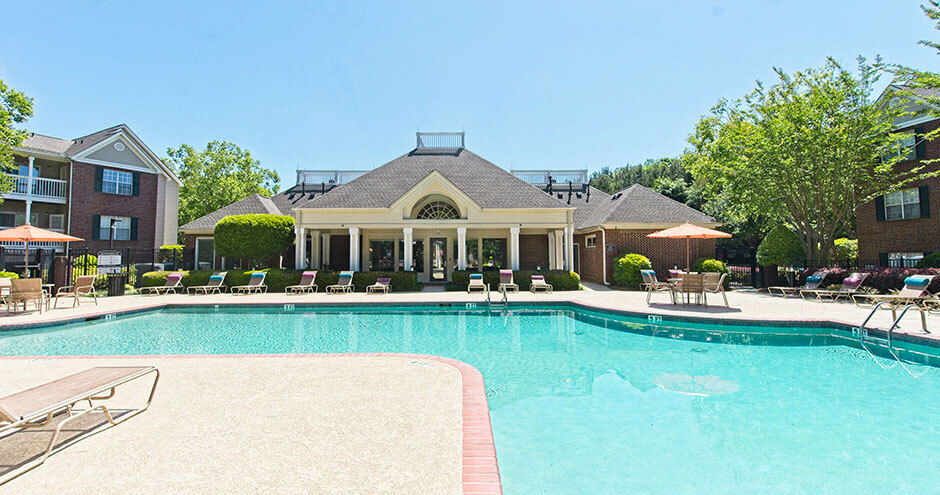 Creekside at Matthews Apartments in Matthews, NC - Foto de edificio