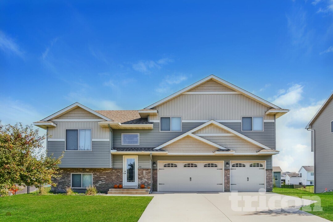 700 Wilder Way in Buffalo, MN - Foto de edificio