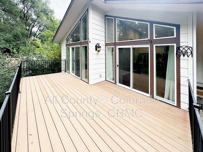 property at 614 E Boulder St
