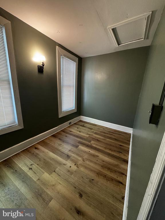 property at 1402 Poplar Grove St