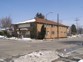 2076 S 68th St Apartamentos