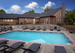 Stone Ridge in Clackamas, OR - Building Photo - Building Photo