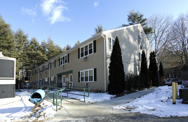 Hubbardston House Apartments in Hubbardston, MA - Foto de edificio - Building Photo