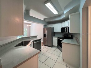 5048 NW 1st Pl in Gainesville, FL - Building Photo - Building Photo