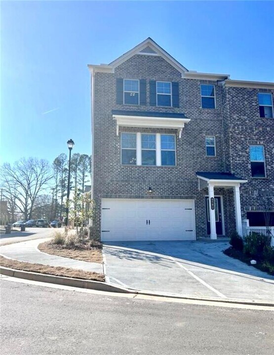 2102 Graywell Ln in Duluth, GA - Building Photo