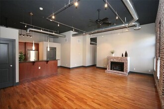 1455 Village Park Ct NE in Atlanta, GA - Building Photo - Building Photo