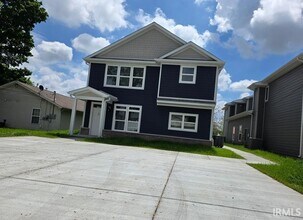 2026 Scott St in Lafayette, IN - Building Photo - Building Photo