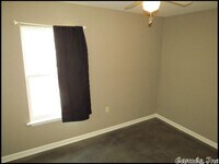 306 Barnes St photo'