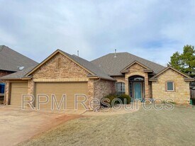 11165 Madison Ave in Midwest City, OK - Building Photo