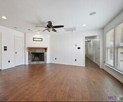 4923 Newell St in Zachary, LA - Building Photo