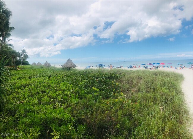 property at 1200 Gulf Shore Blvd N