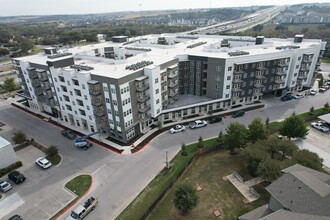 Park South in Austin, TX - Foto de edificio - Building Photo