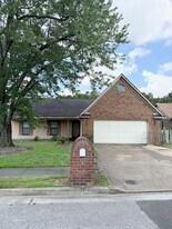 4877 Gadwall Dr W in Memphis, TN - Building Photo