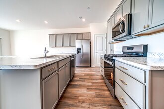 2283 Horseshoe Cir in Naperville, IL - Building Photo - Building Photo
