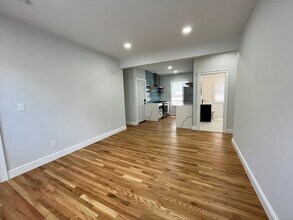 82 Howard Ave in New Haven, CT - Foto de edificio - Building Photo