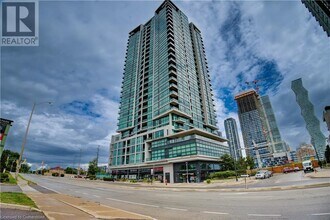 3985 Grand Park Dr in Mississauga, ON - Building Photo - Building Photo