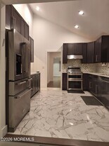 373 Pine St in Eatontown, NJ - Building Photo